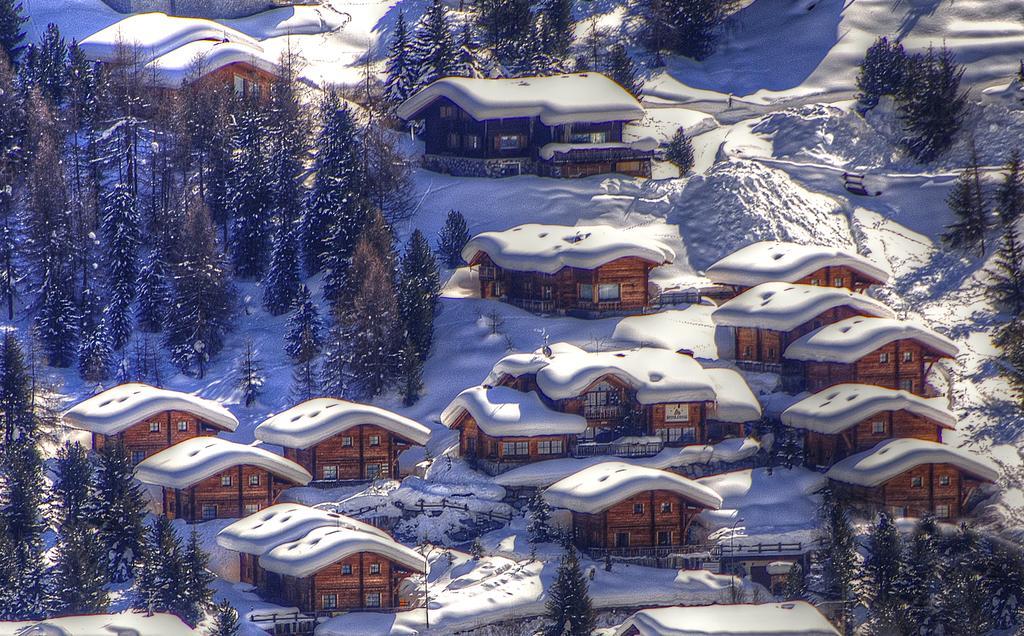 Park Chalet Village Livigno Extérieur photo