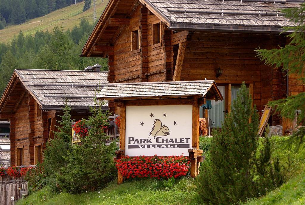 Park Chalet Village Livigno Extérieur photo